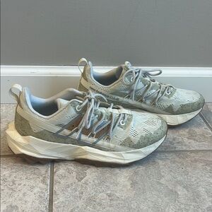 New Balance Tektrel trail running shoes